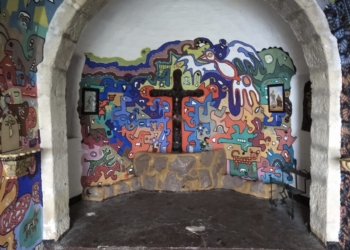 Las pinturas ocupan la práctica totalidad de las paredes de la ermita.