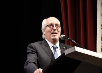 El salmantino ha sido reconocido por la ciudad de Villena donde comenzó su etapa docente en el Instituto Hermanos Amorós | Villena Cuéntame