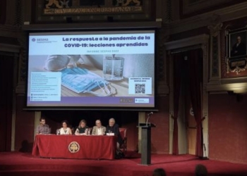 La UA presenta el informe “La respuesta a la pandemia de la COVID-19. Lecciones aprendidas”