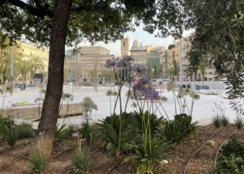 La Corporación encarga a la EMT la gestión del aparcamiento de la plaza de la Reina