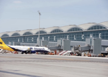 La nueva Tourist Info Aeropuerto Alicante-Elche facilita la accesibilidad a la oficina y ofrece información 24 horas