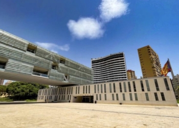 Benidorm aprueba ‘Benidorm TIC’, el proyecto formativo en nuevas tecnologías