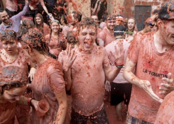 Historia y diversión a tomatazo limpio