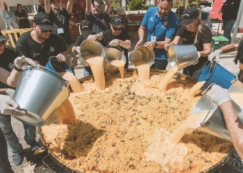Elche celebra la 42ª edición del Concurso de arroz con costra