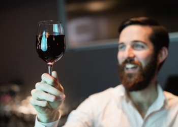 Coempa crea ‘La nit del vi’ para dar a conocer la oferta gastronómica de L’Alfàs del Pi