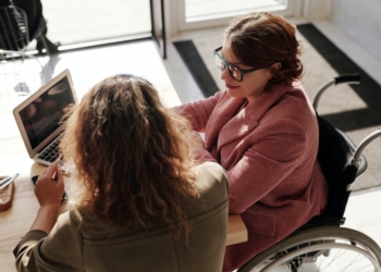 Petrer ofrece un novedoso servicio de terapia ocupacional a domicilio