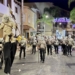 La ‘Cabalgata de Disfraces’ llenó de color y humor les Festes d’Agost