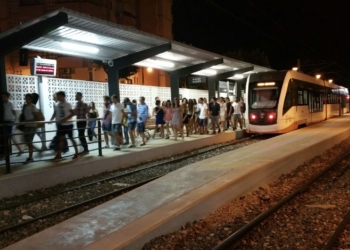 TRAM d’Alacant refuerza los servicios del Tramnochador para facilitar el desplazamiento al Boombastic Festival