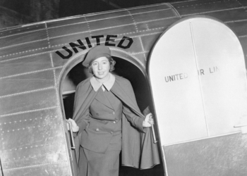 La primera azafata de la historia