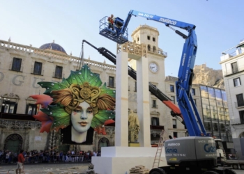 Dos proyectos optan a convertirse en Hoguera Oficial 2023 y uno en el caso de la infantil