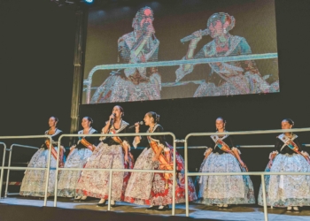 Unas 40.000 personas participan de la apertura de las fiestas de agosto