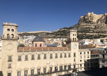 Las fiestas en los barrios marcan el inicio de septiembre