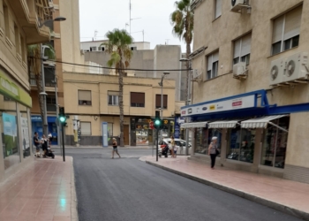 Comienzan las acciones de reasfaltado en diferentes calles de San Vicente