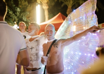 «El turismo gay gasta más porque tiene menos cargas económicas»