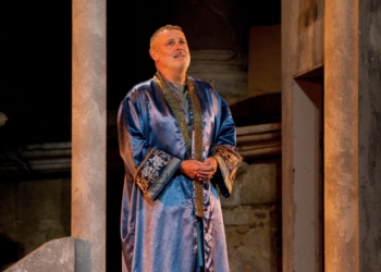 «La gente debería valorar más el esfuerzo de los cómicos»