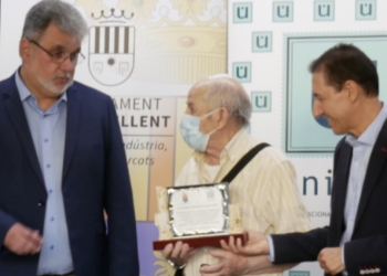 Inaugurada la VII Feria-Exposición de la Alfombra y la Moqueta de Crevillent