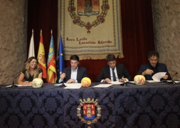 Mazón destaca la capacidad de reinvención y superación del sector gastronómico de la provincia