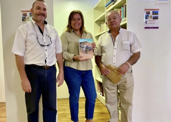 El poeta oriolano Manuel Sabater publica su obra poética completa