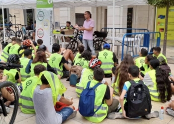 Alicante duplica con 2.225 jóvenes la participación en el programa Biciescuela