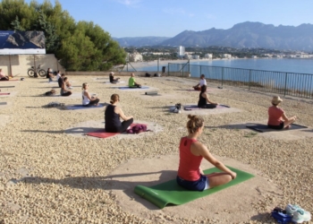 El Yoga reanuda su actividad en l’Alfás del Pi