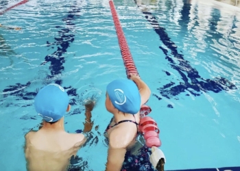 Empiezan los cursos de natación del Eduardo Latorre con 111 plazas más que en años anteriores