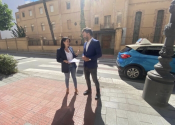 Orihuela anuncia la adquisición del antiguo asilo por parte de la Generalitat Valenciana en el que se ubicará la residencia y Centro Ocupacional