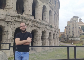 El escritor David Sánchez, Premi Evarist Garcia por su trabajo ‘La navalla d’Ockham’