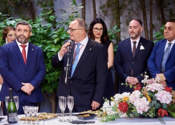 «Las fiestas generan unos siete u ocho millones de euros a Crevillent»