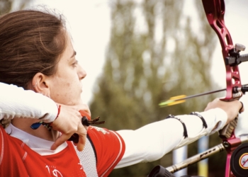 «La manera de respirar condiciona a la hora de lanzar una flecha»