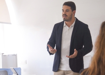 «Desde los sofistas poco ha variado la enseñanza de la oratoria»