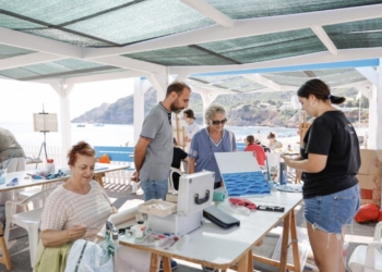 La playa Racó de l’Albir ha vivido este fin de semana el tradicional encuentro de pintores