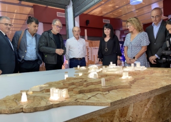 Cultura inaugura una nueva exposición de “Los guardianes de piedra” del MARQ en Rojales
