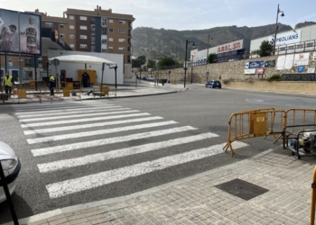 Empieza la actuación de mejora de la rotonda en el acceso al polígono industrial Cotes Altes