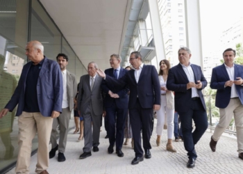 Ximo Puig anuncia una inversión de 35 millones de euros para finalizar la construcción del Centro Cultural de Benidorm