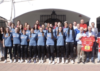 Altea recibe a la selección española júnior de balonmano femenino