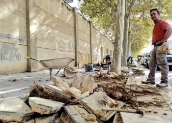 Elda renueva las aceras de la avenida de Ronda para mejorar la accesibilidad
