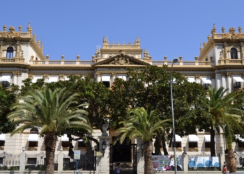 La Diputación de Alicante a través de imágenes: así es la exposición que repasa los 200 años de historia de la institución