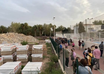Padres del colegio Camarena Canet solicitan el traslado de la nueva escombrera de Canet d’en Berenguer