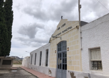 Comienza la restauración del pabellón del Cementerio