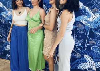 Las cuatro jóvenes intérpretes posan en el Festival de Cannes: Nayara García, Lidia María Cánovas, Irene Pellicer y Luna Pamies.