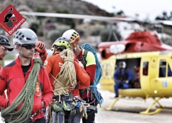 Bomberos de toda España participan en Finestrat junto al Consorcio de la Diputación en un congreso sobre rescates en montaña