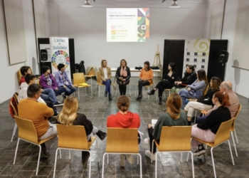 Jóvenes de La Nucía y l’Alfàs participan en el Encuentro ‘Tribu por la Convivencia’