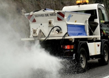 Por qué la sal derrite la nieve