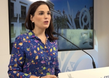 El Certamen Nacional de Jóvenes Cantautores de Elche contará con la actuación de María Peláe