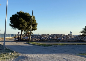 Los antiguos astilleros de Vatasa ya han sido derribados | Ángel Fernández