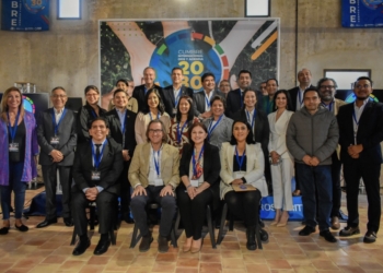 Algunos de los participantes en la cumbre.