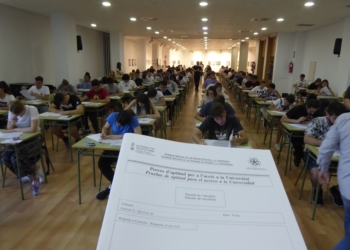 Imagen del IES La Nucía durante la última EBAU.