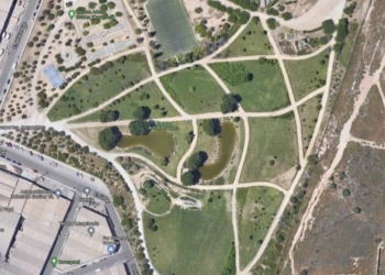 Nuevo alumbrado más eficiente y con más puntos de luz para el parque Presidente Adolfo Suárez