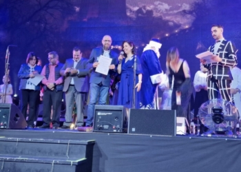 San Vicente recibe el agradecimiento de la Asociación Cultural Dar por su implicación con la acogida de los refugiados ucranianos