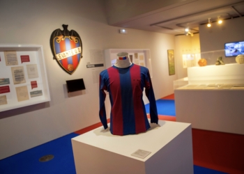 La Diputació abre en L’ETNO la exposición ‘De granotes, gats i palmeres’ sobre los orígenes del Levante UD